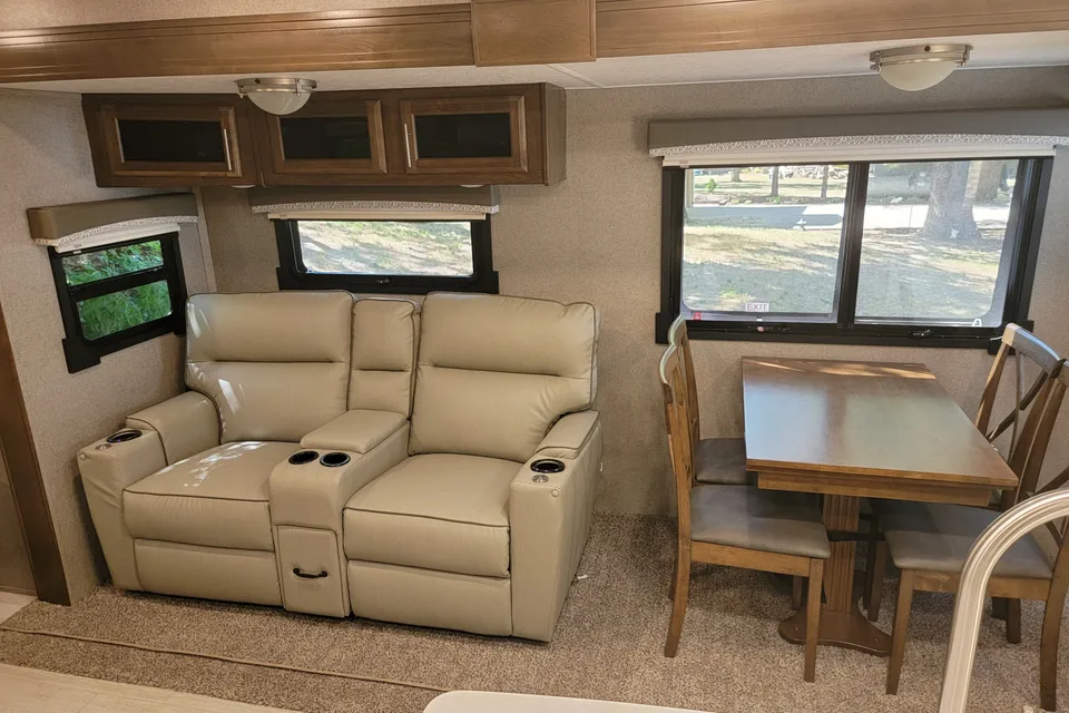 2020 Rockwood Signature 8328BS, Luxury Camper, Sleeps 4!