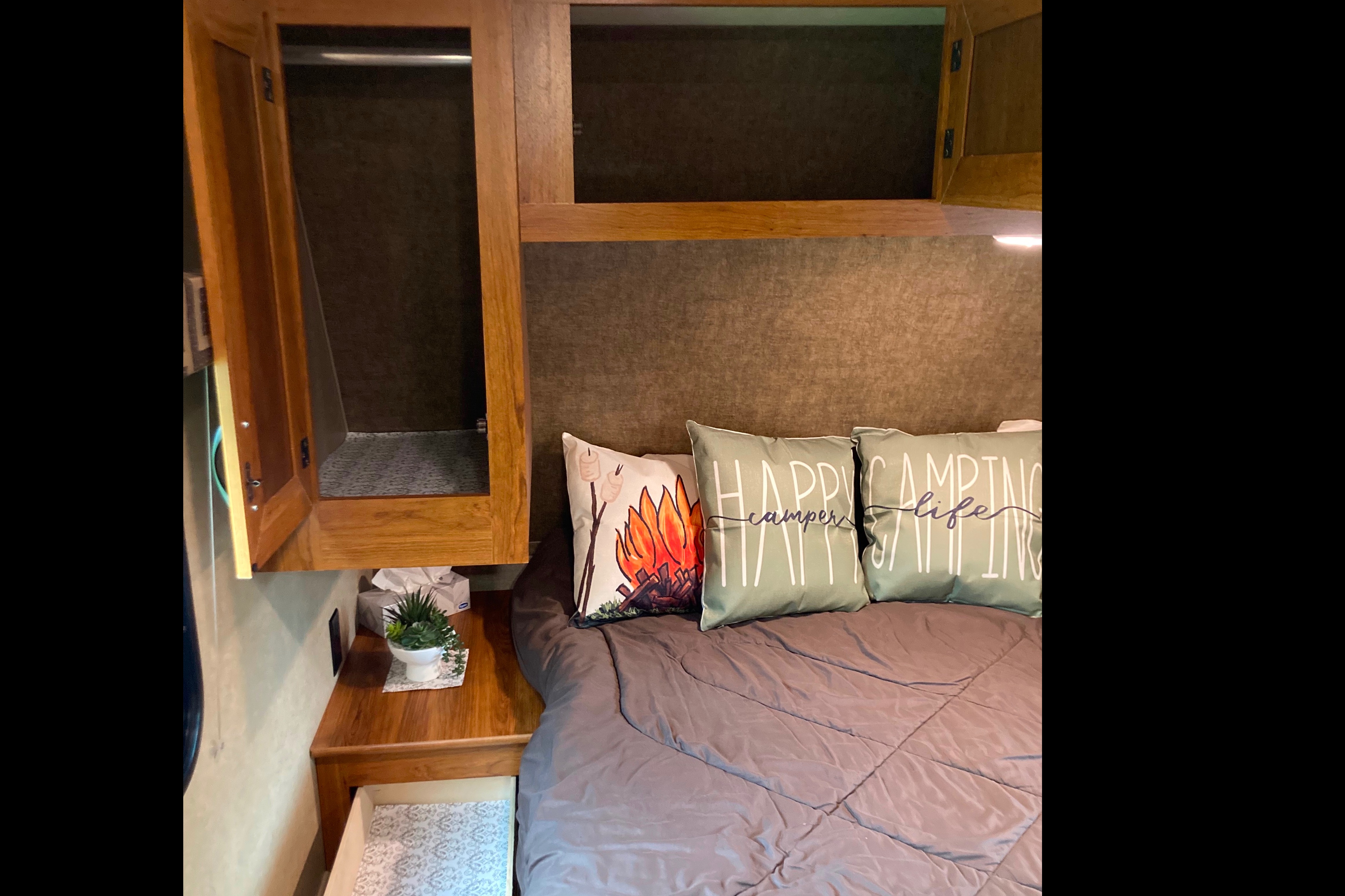 Lidia’s StarCraft fifth wheel