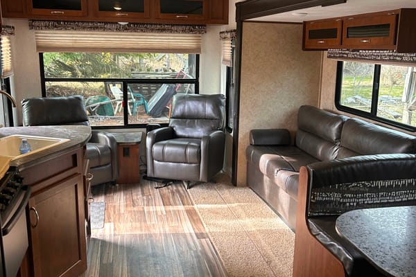 Brandon's Jayflight 265rlsw Travel Trailer
