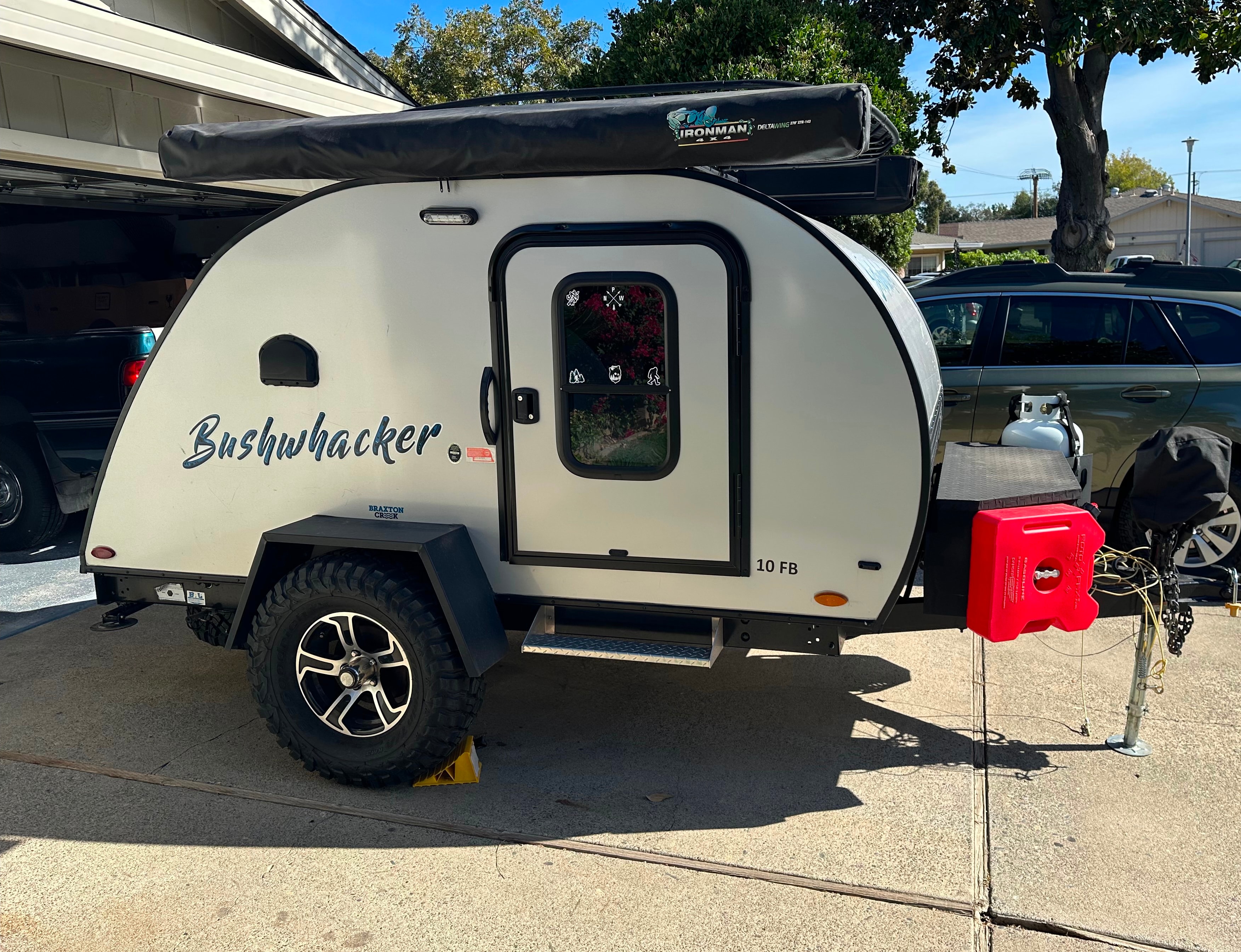 William's Braxton Creek Bushwhacker 10FB Travel Trailer