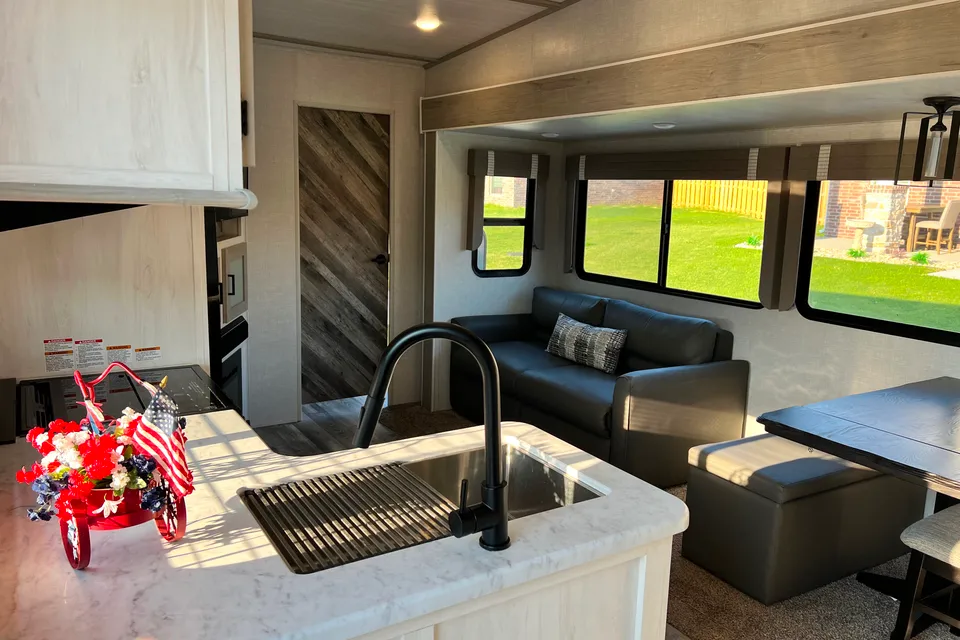 James's Forest River Impression Fifth Wheel