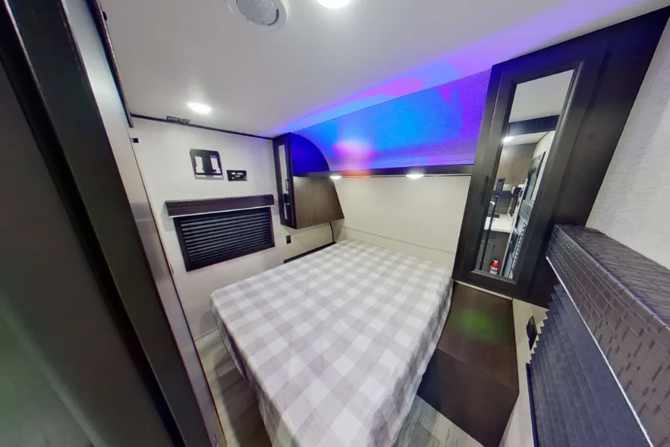 Coonhound RV Jayco 242 BHS Travel Trailer