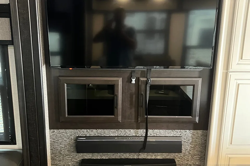Zach Open RangeRV 371mbh Fifth Wheel