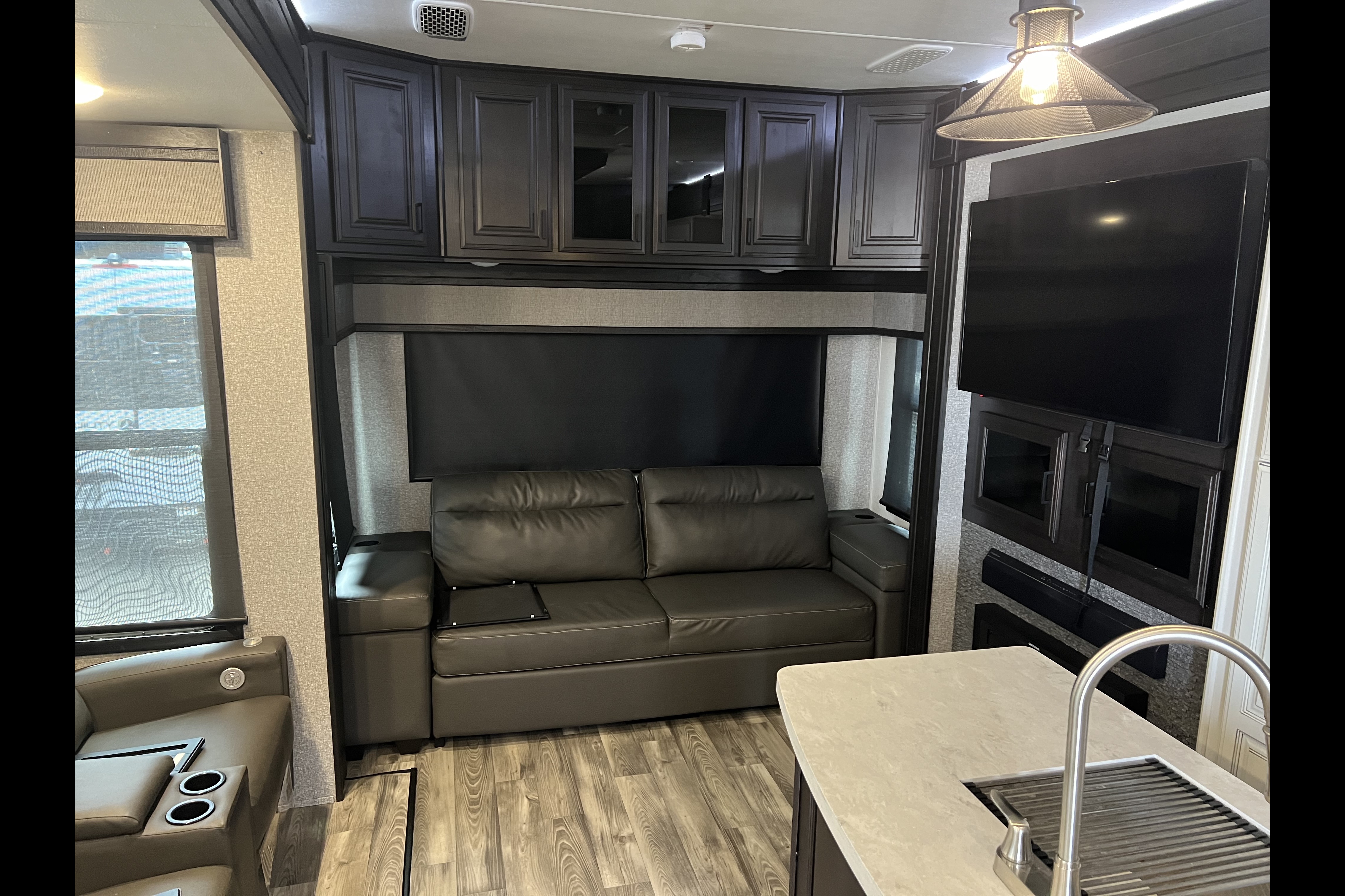 Zach Open RangeRV 371mbh Fifth Wheel