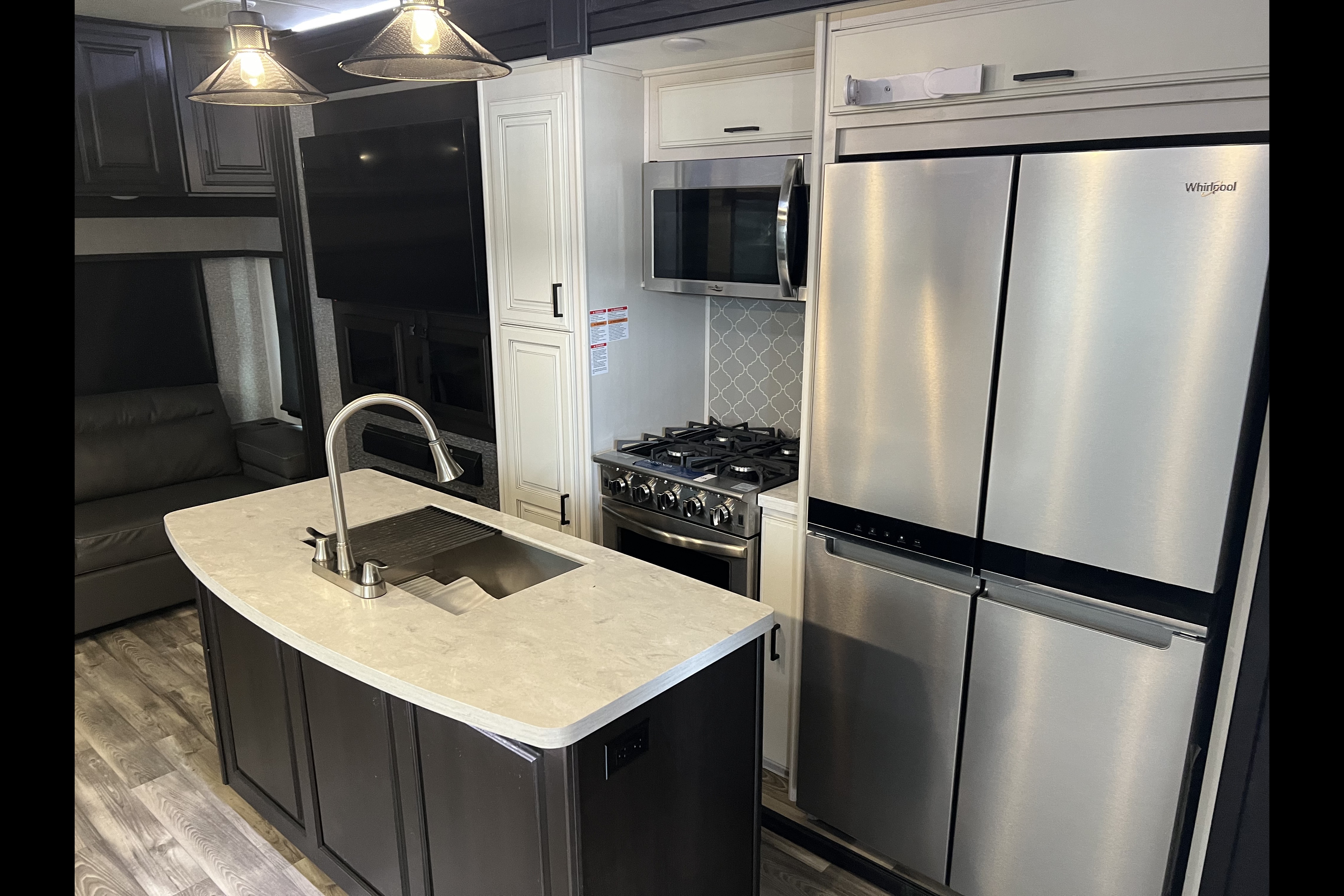 Zach Open RangeRV 371mbh Fifth Wheel
