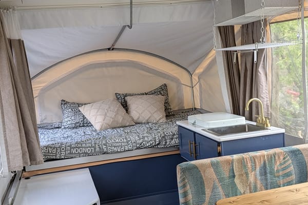 Le Folding Shelter