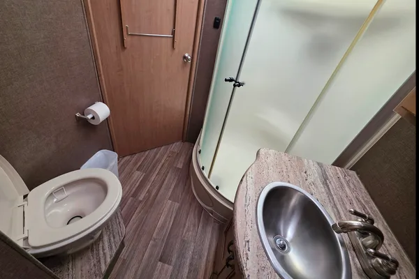 Meet "Betty" - 2018 Thor Ace Motorcoach