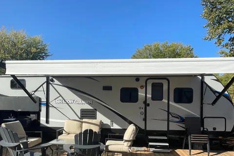 Rolling Retreat Shadow Cruiser 280QBS Travel Trailer