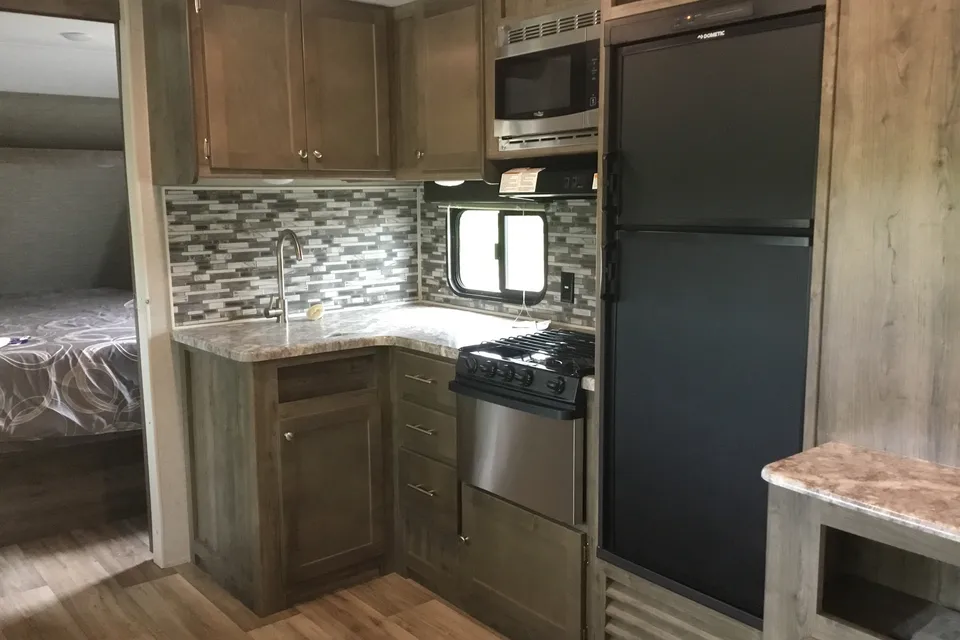Sarah's Dutchmen Aspen trail 2790BHS Travel Trailer