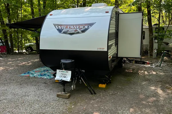 Downtime RV - Brand New & Easy to Tow