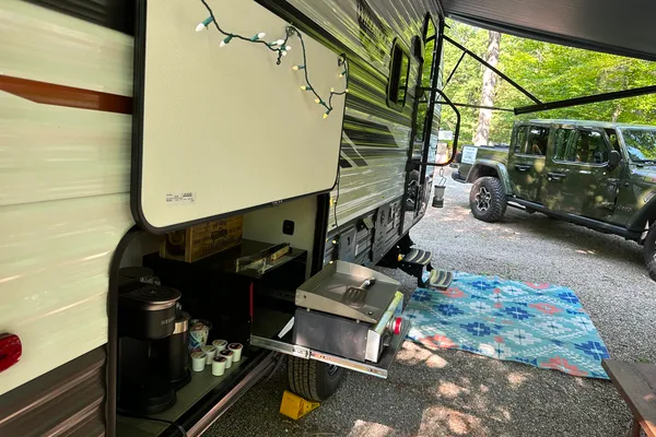 Downtime RV - Brand New & Easy to Tow