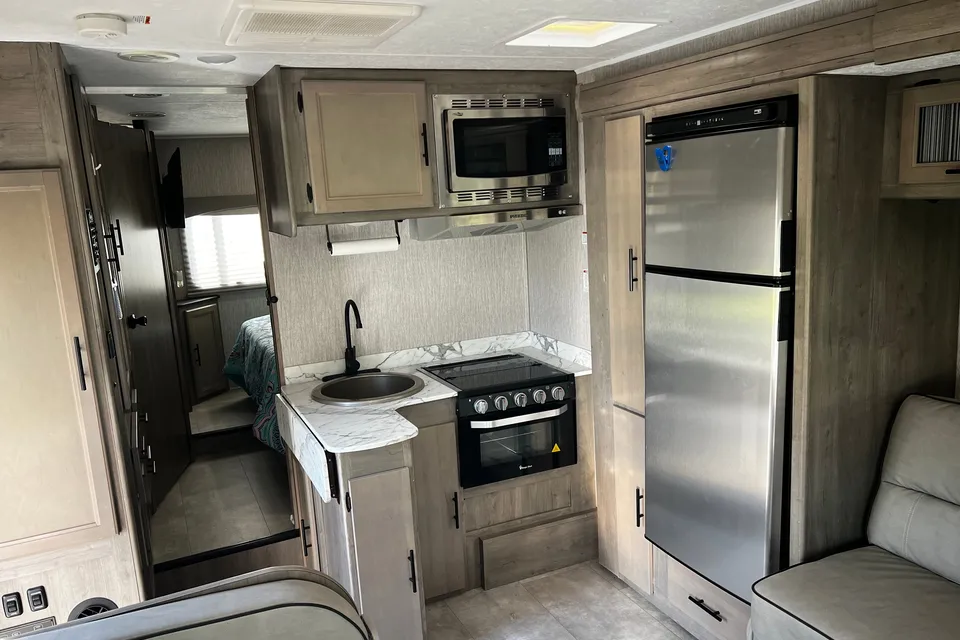 The Lander | Spacious Family Adventure RV!