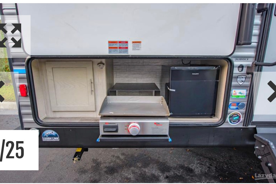 Portzen’s Luxury Travel Trailer for 9