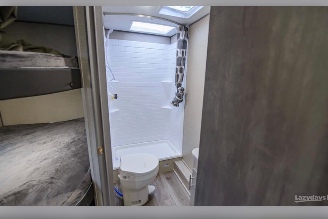 Portzen’s Luxury Travel Trailer for 9
