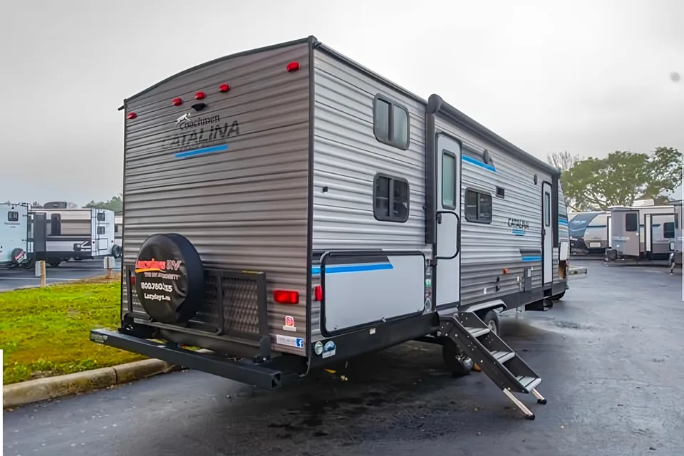 Portzen’s Luxury Travel Trailer for 9