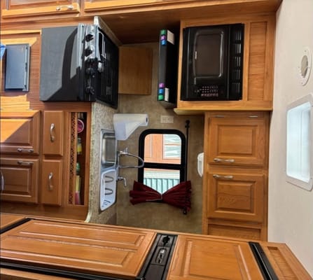 Mindy 's Jayco Jay flight 24' Travel Trailer