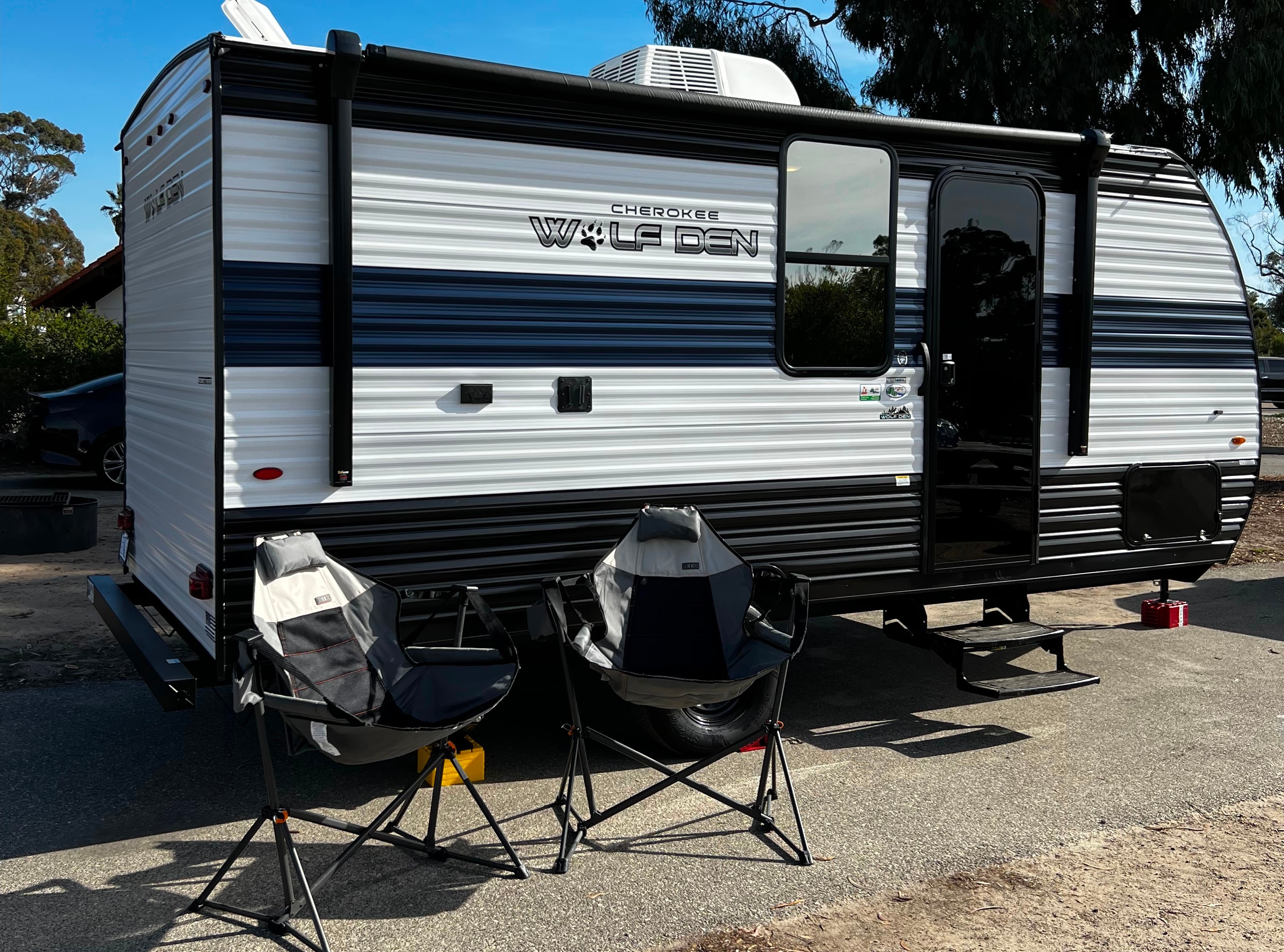 **Brand New**2024 Forest River Wolf Den Light Weight Travel Trailer