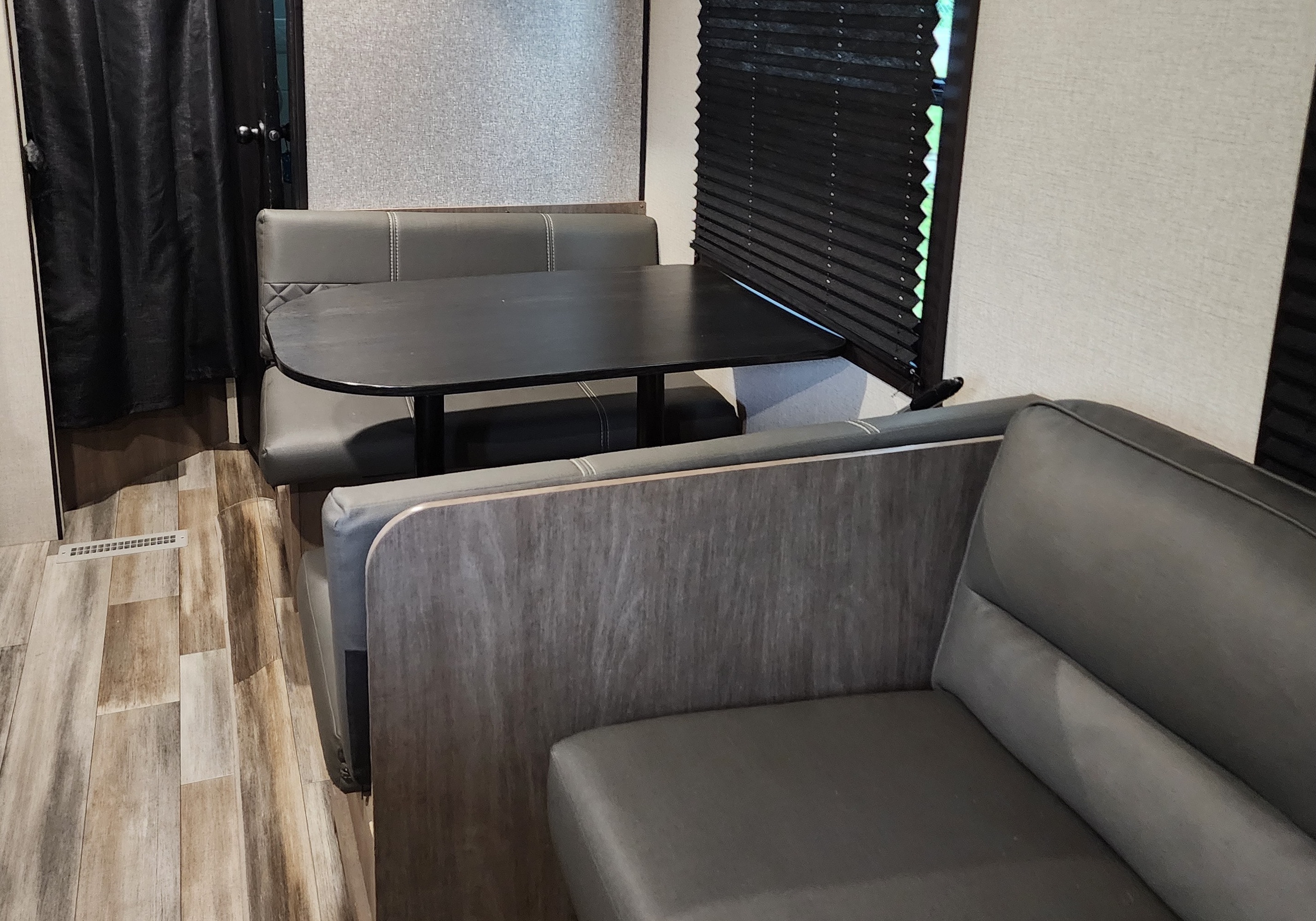 Nanda’s cozy Rv trailer