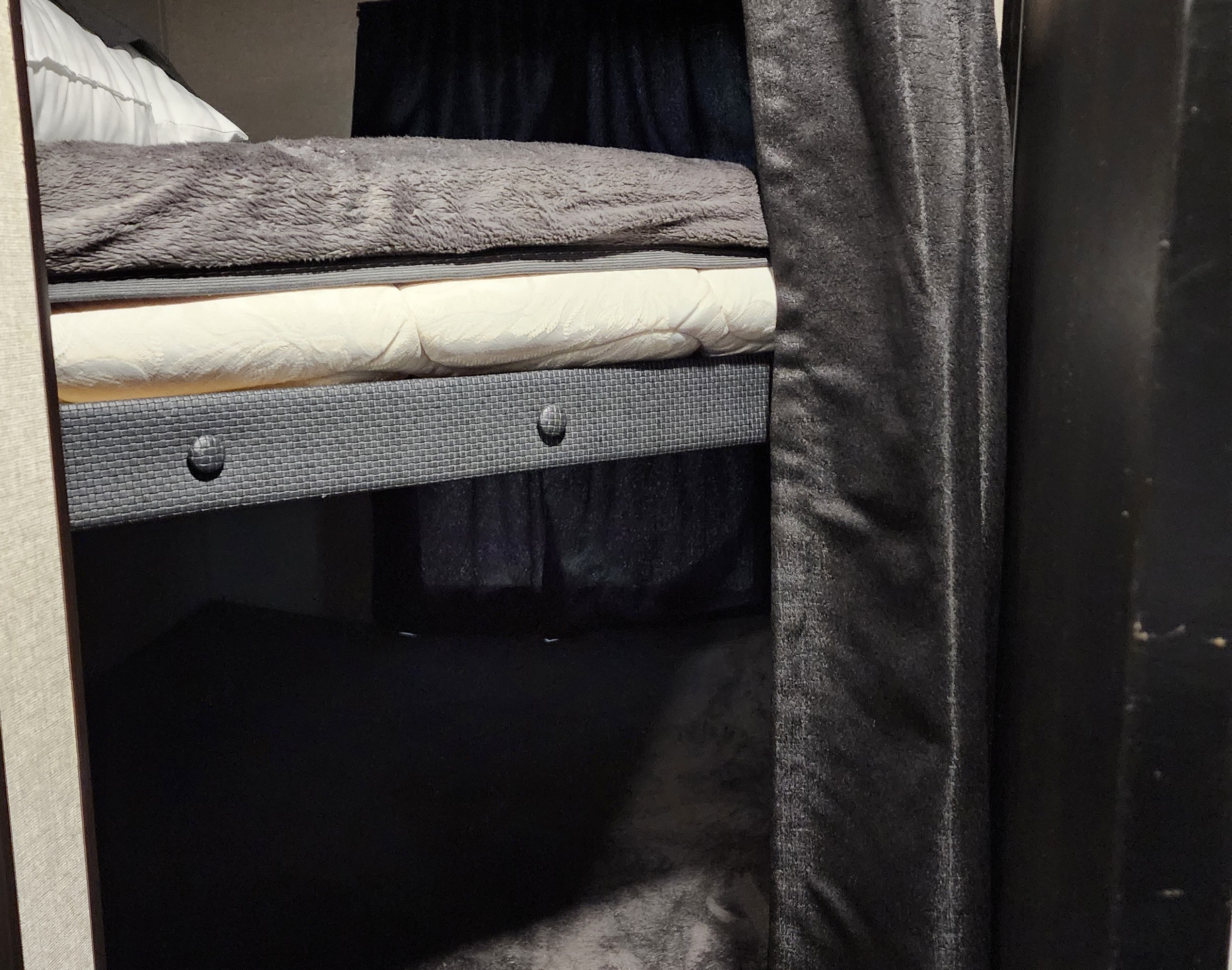 Nanda’s cozy Rv trailer