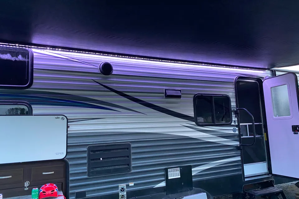 Darryn's Keystone 2018 Springdale 240BHWE Travel Trailer