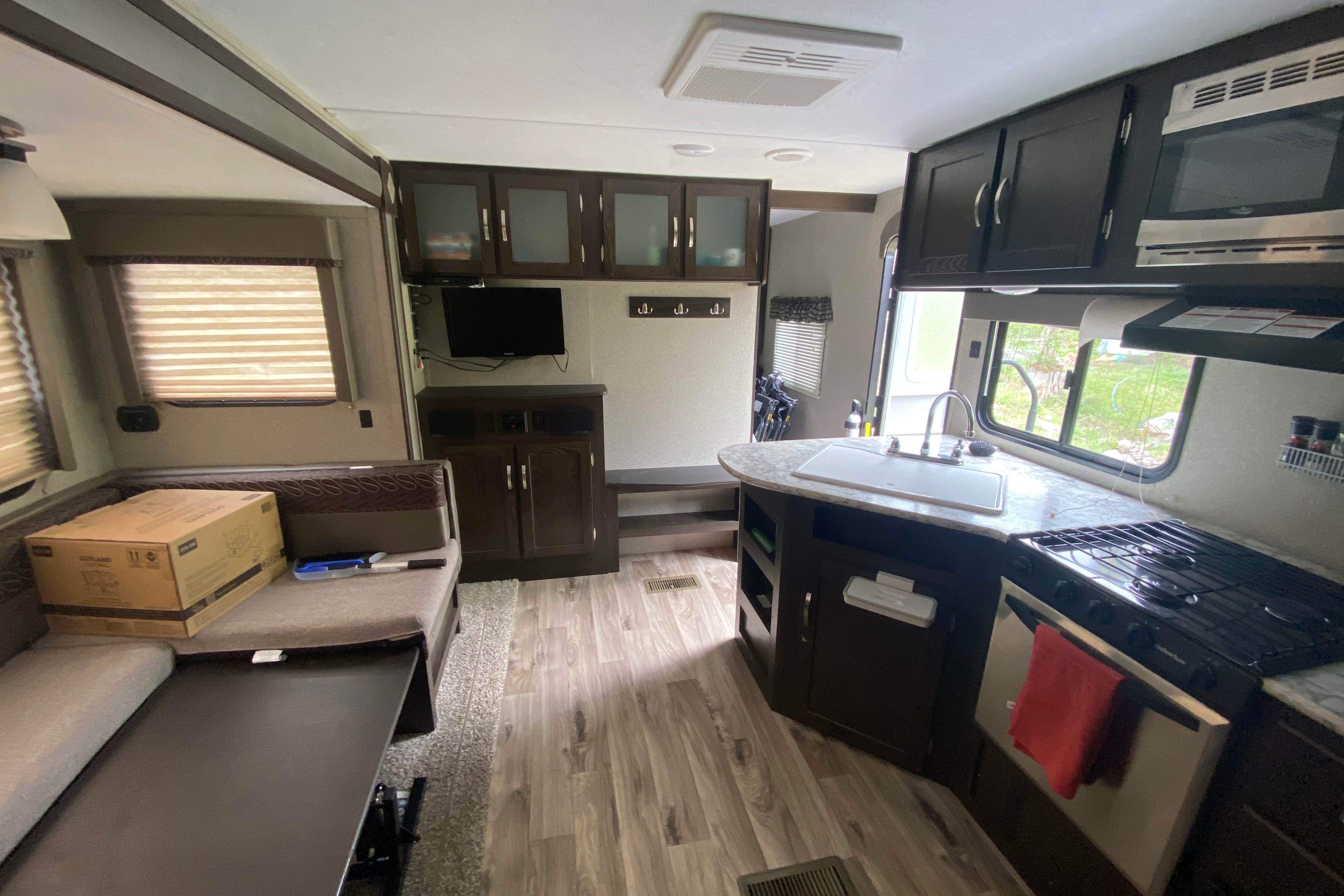 Darryn's Keystone 2018 Springdale 240BHWE Travel Trailer