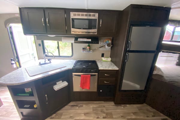 Darryn's Keystone 2018 Springdale 240BHWE Travel Trailer