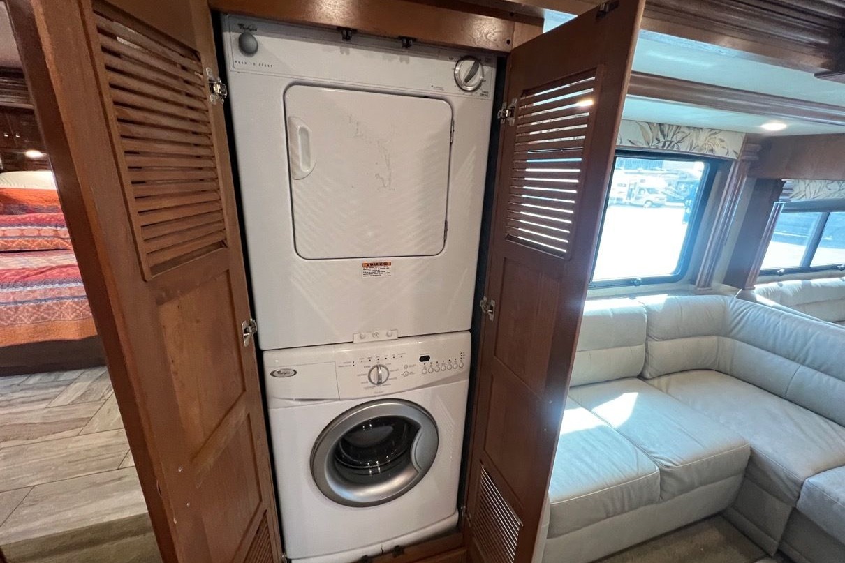[36] Stress Free RVs - 2018 - XL - Class A - Luxury Discovery