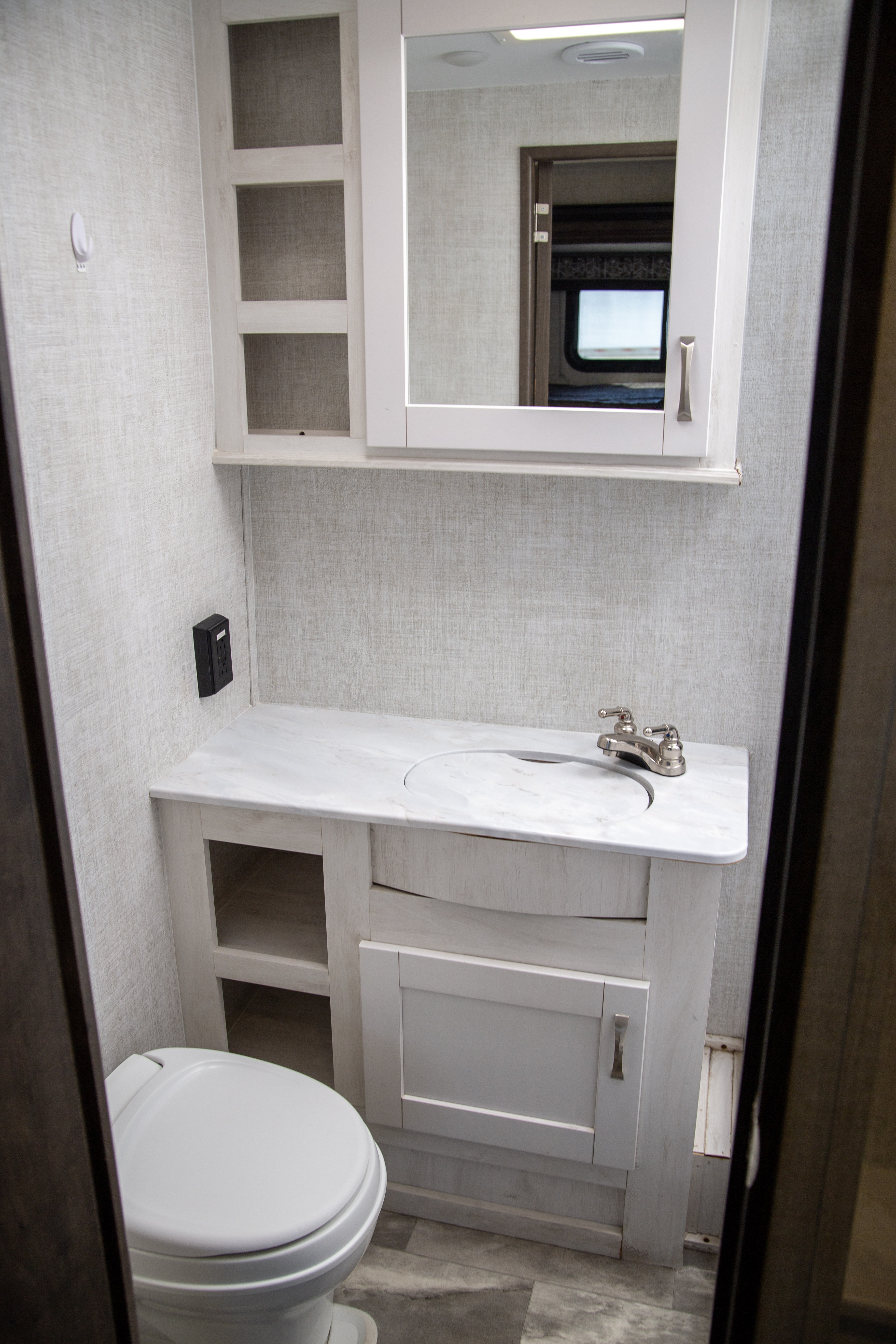 C06 - 10 Person w/ Bunk- The RV Rental Factory