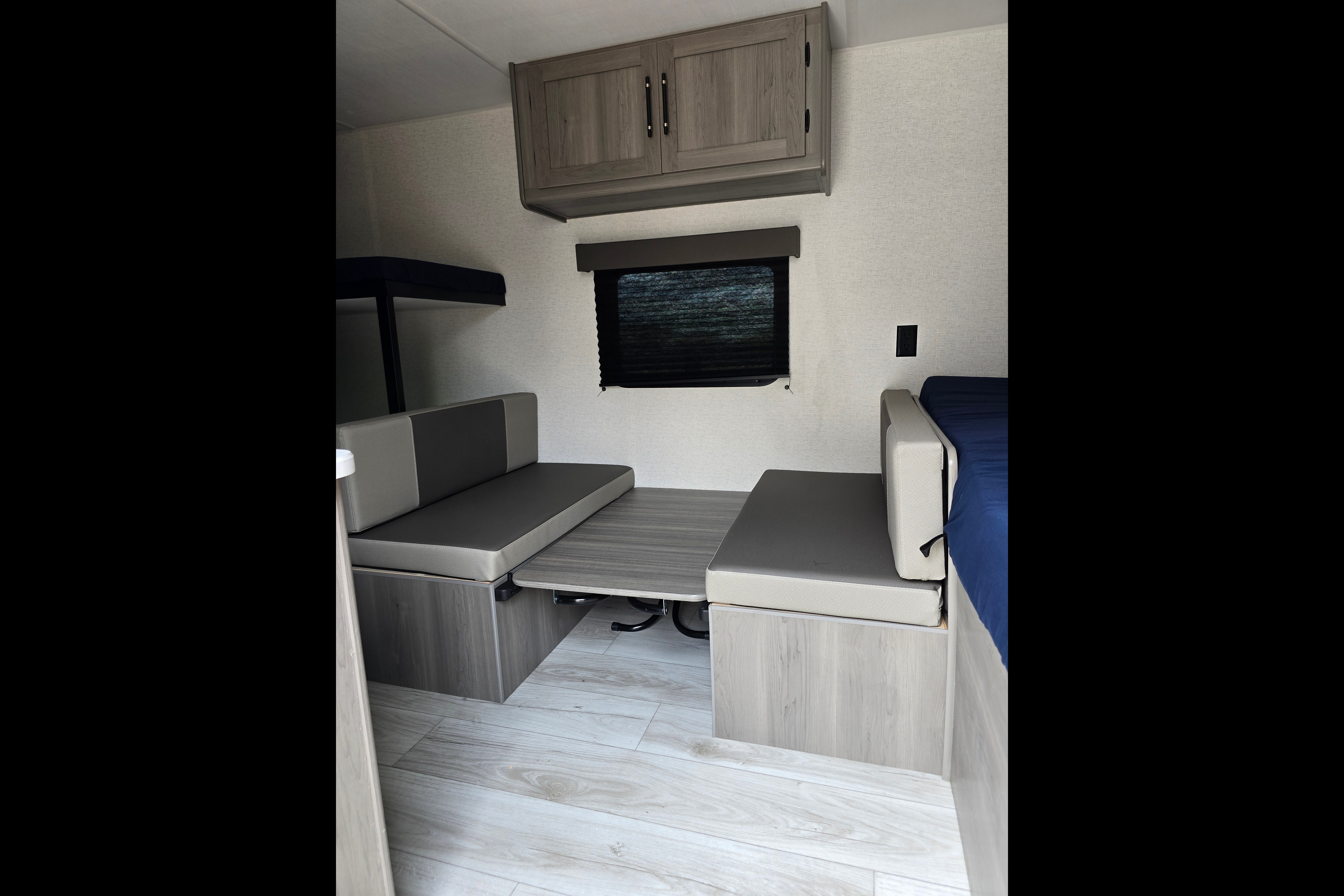 firas 's Keystone Hideout Sport Travel Trailer