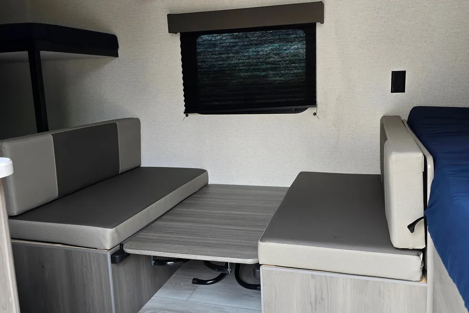 firas 's Keystone Hideout Sport Travel Trailer