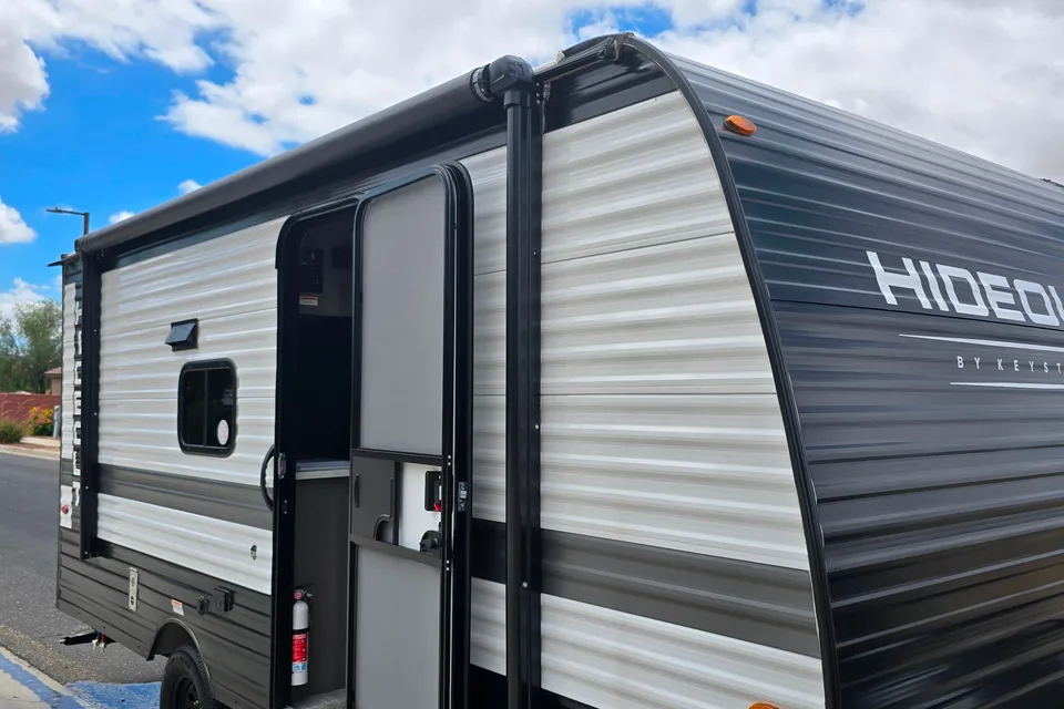 firas 's Keystone Hideout Sport Travel Trailer
