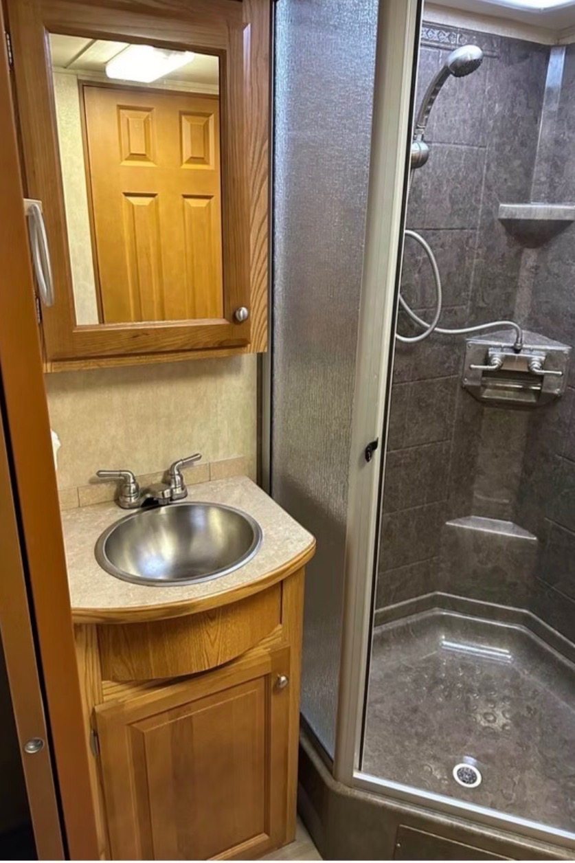 Walters Dutchmen Colorado Fifth Wheel