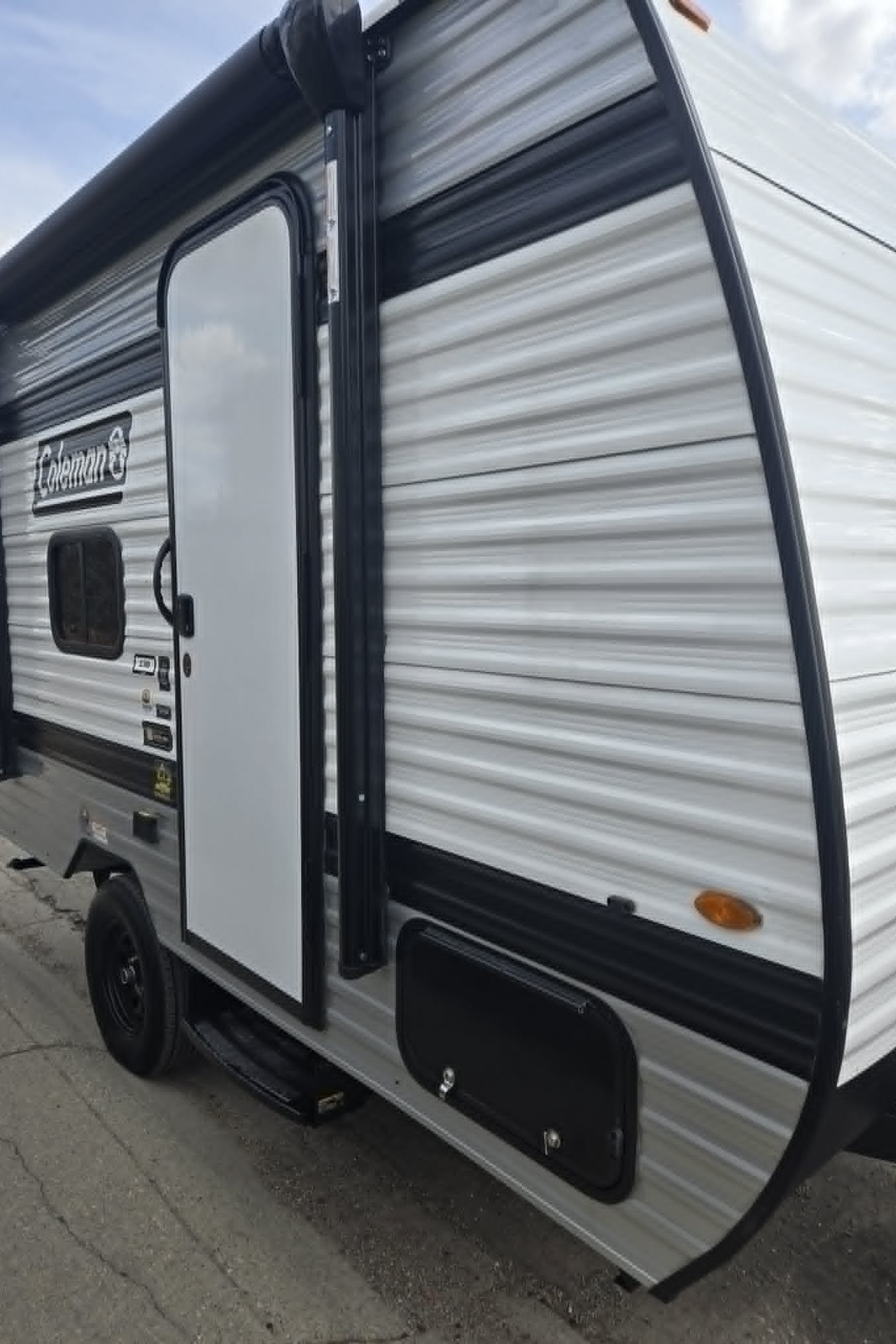 EF RVs 2026 KEYSTONE Coleman 13B Travel Trailer