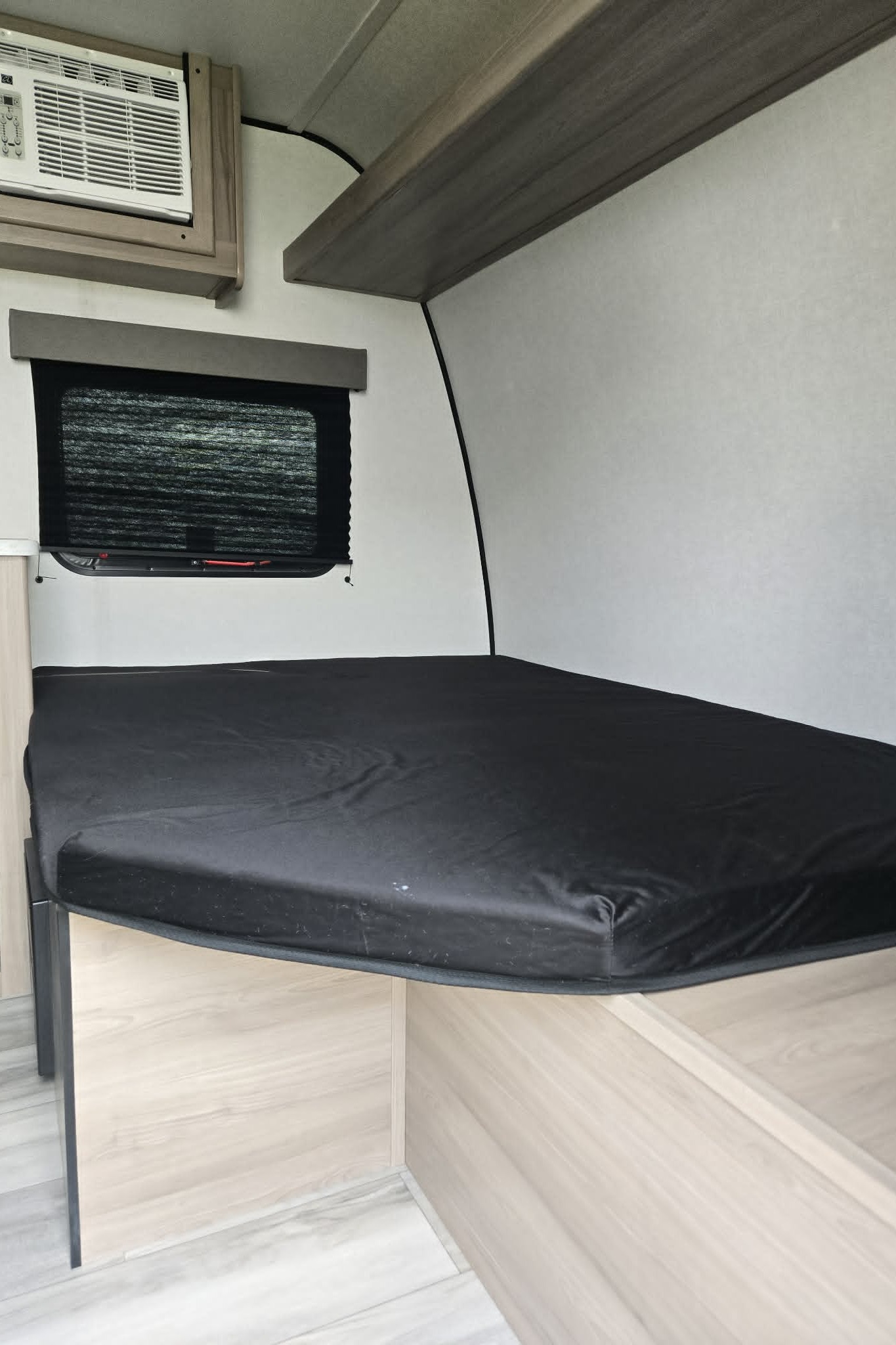 EF RVs 2026 KEYSTONE Coleman 13B Travel Trailer