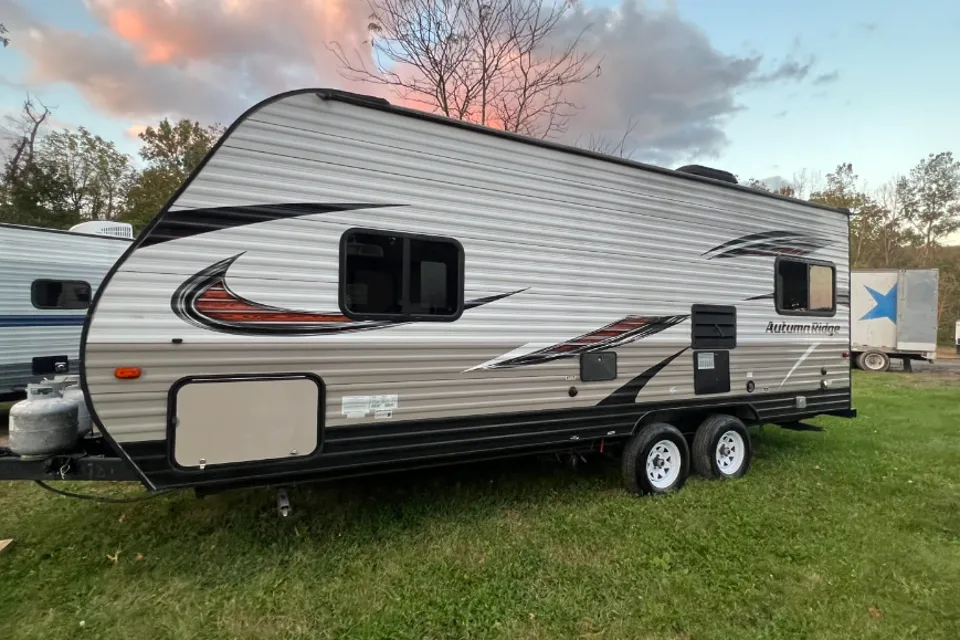 2018 Starcraft Autumn Ridge