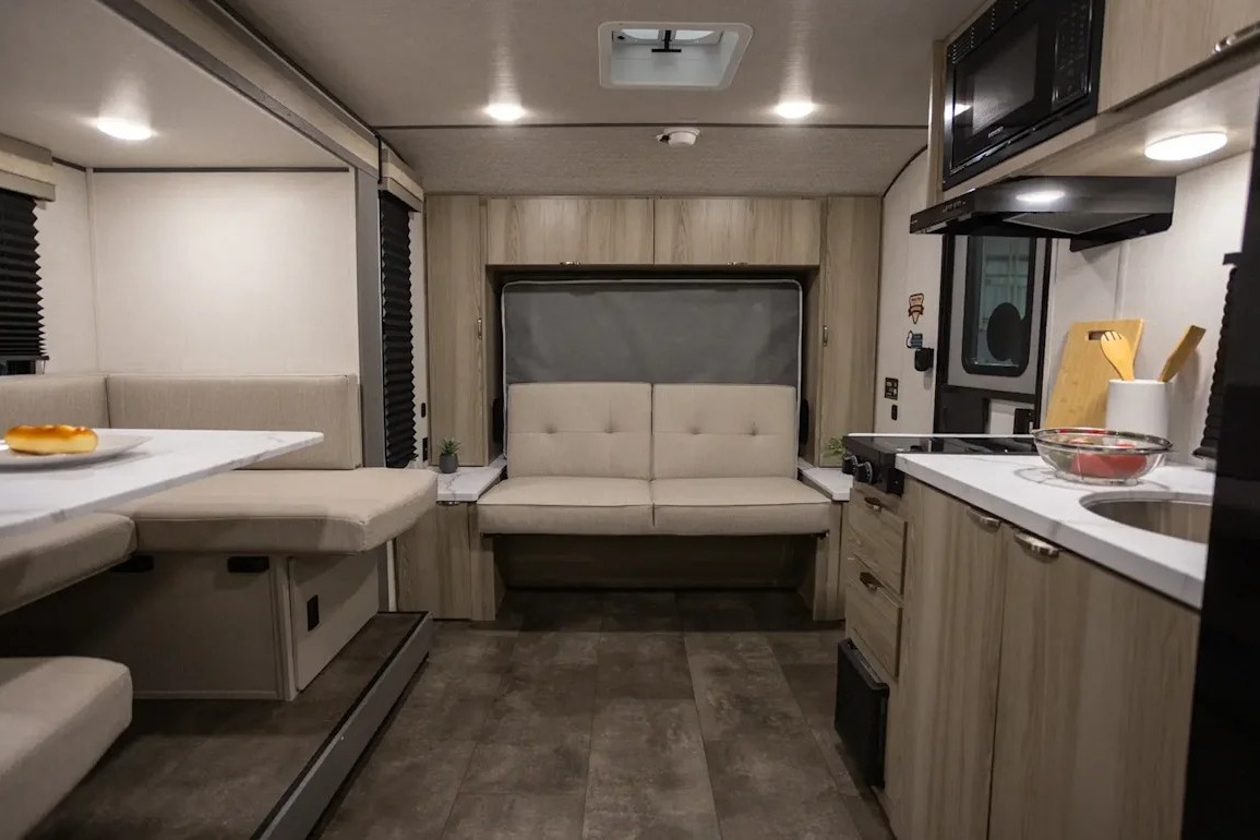 2025 Brand NEW! Forest River Wildwood FSX 178BHSK