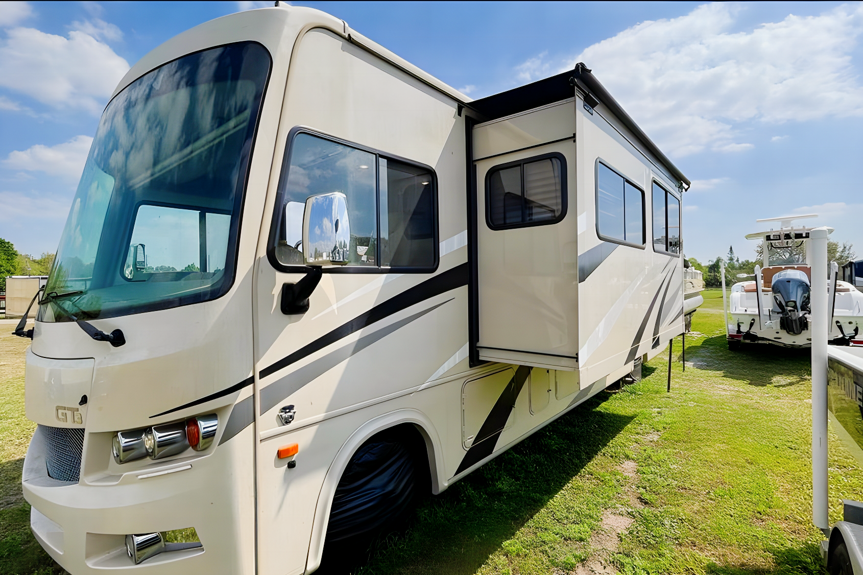 Fully Equiped Class A Bunkhouse