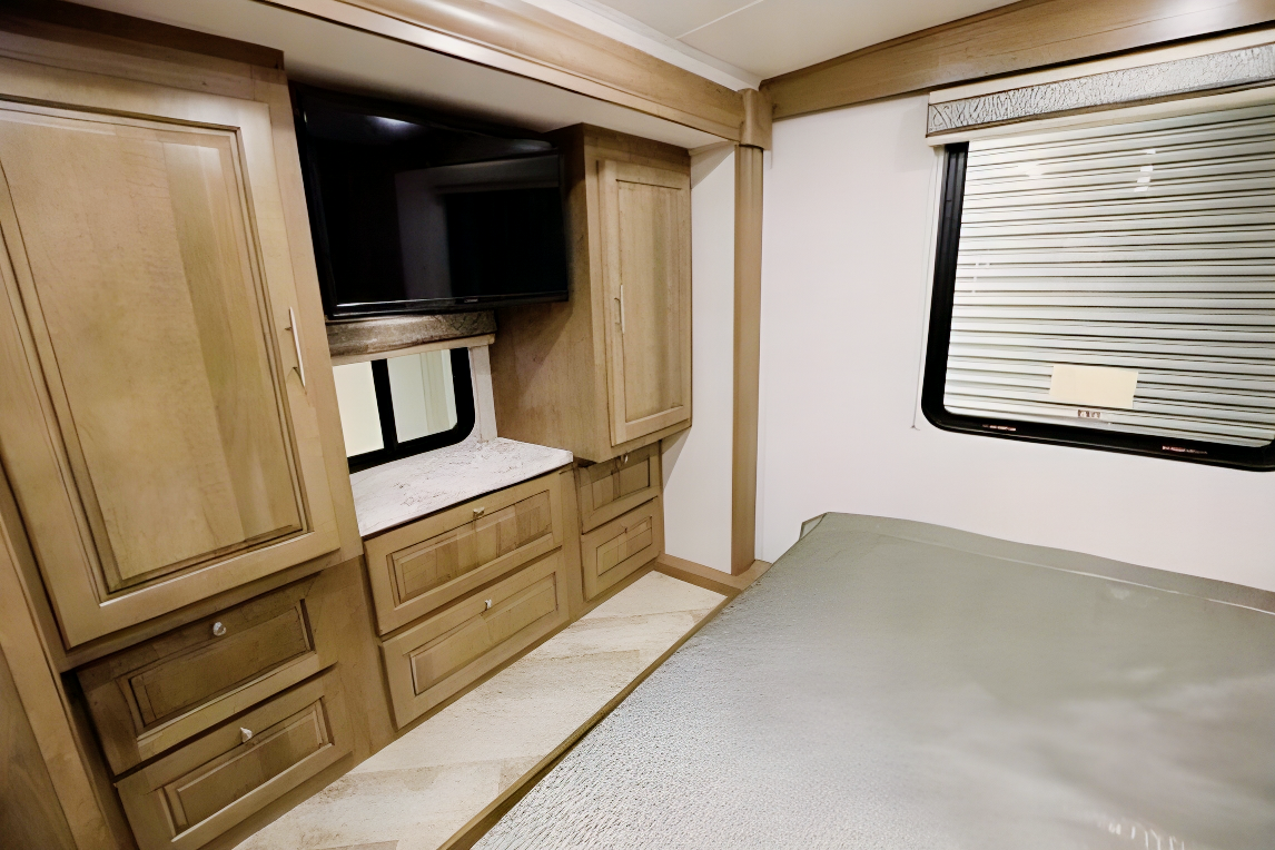 Fully Equiped Class A Bunkhouse