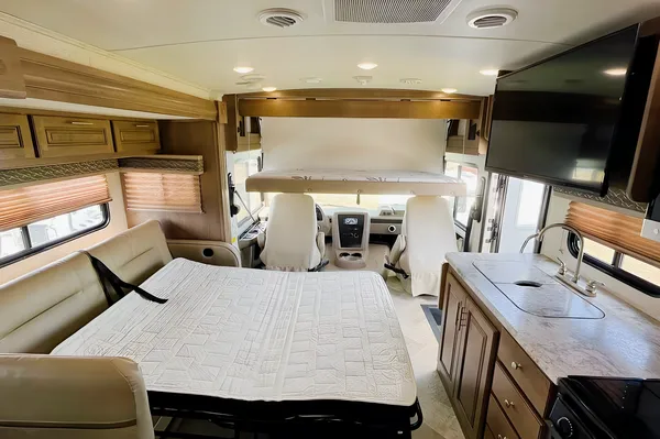 Fully Equiped Class A Bunkhouse