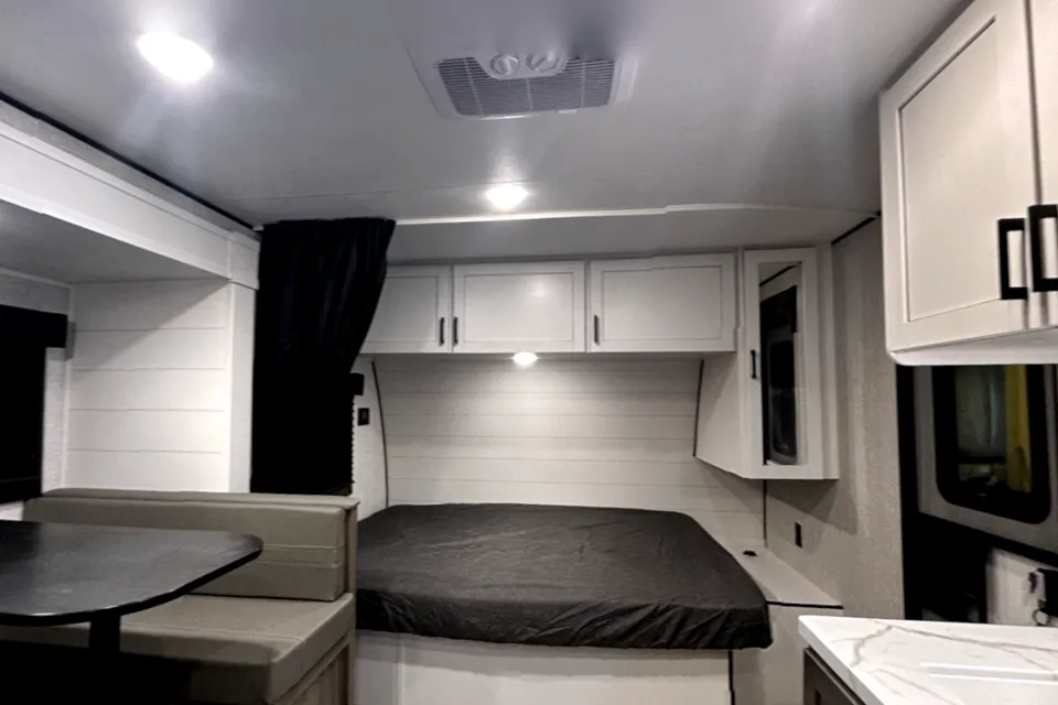Family Friendly 2025 OPEN RANGE 180BHS Travel Trailer