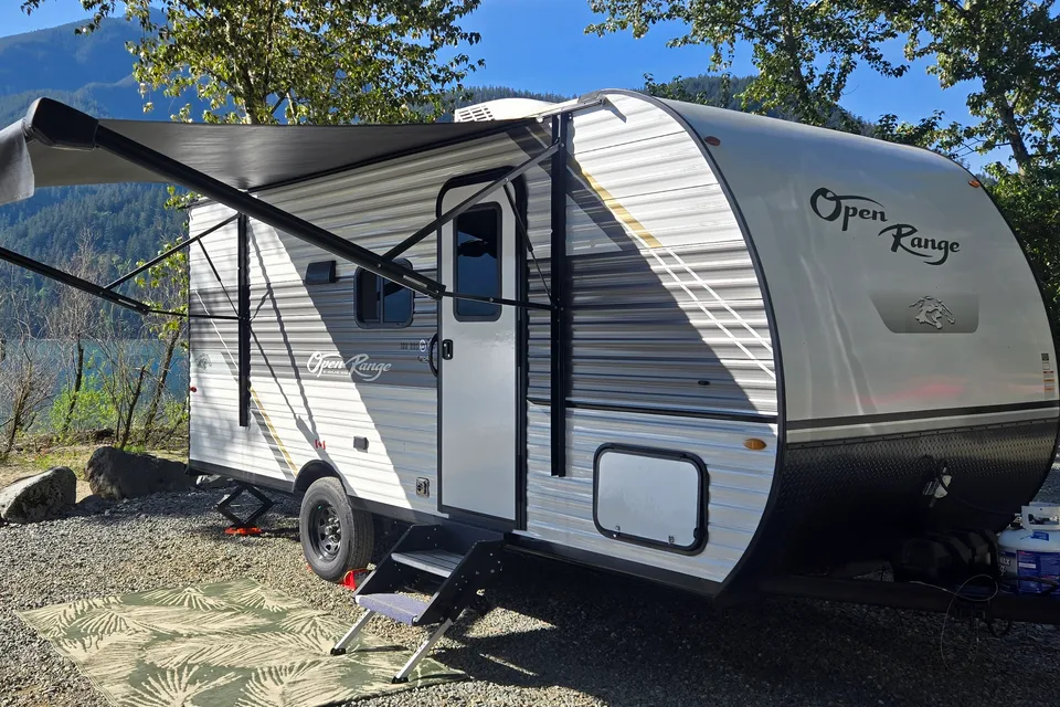 Family Friendly 2025 OPEN RANGE 180BHS Travel Trailer
