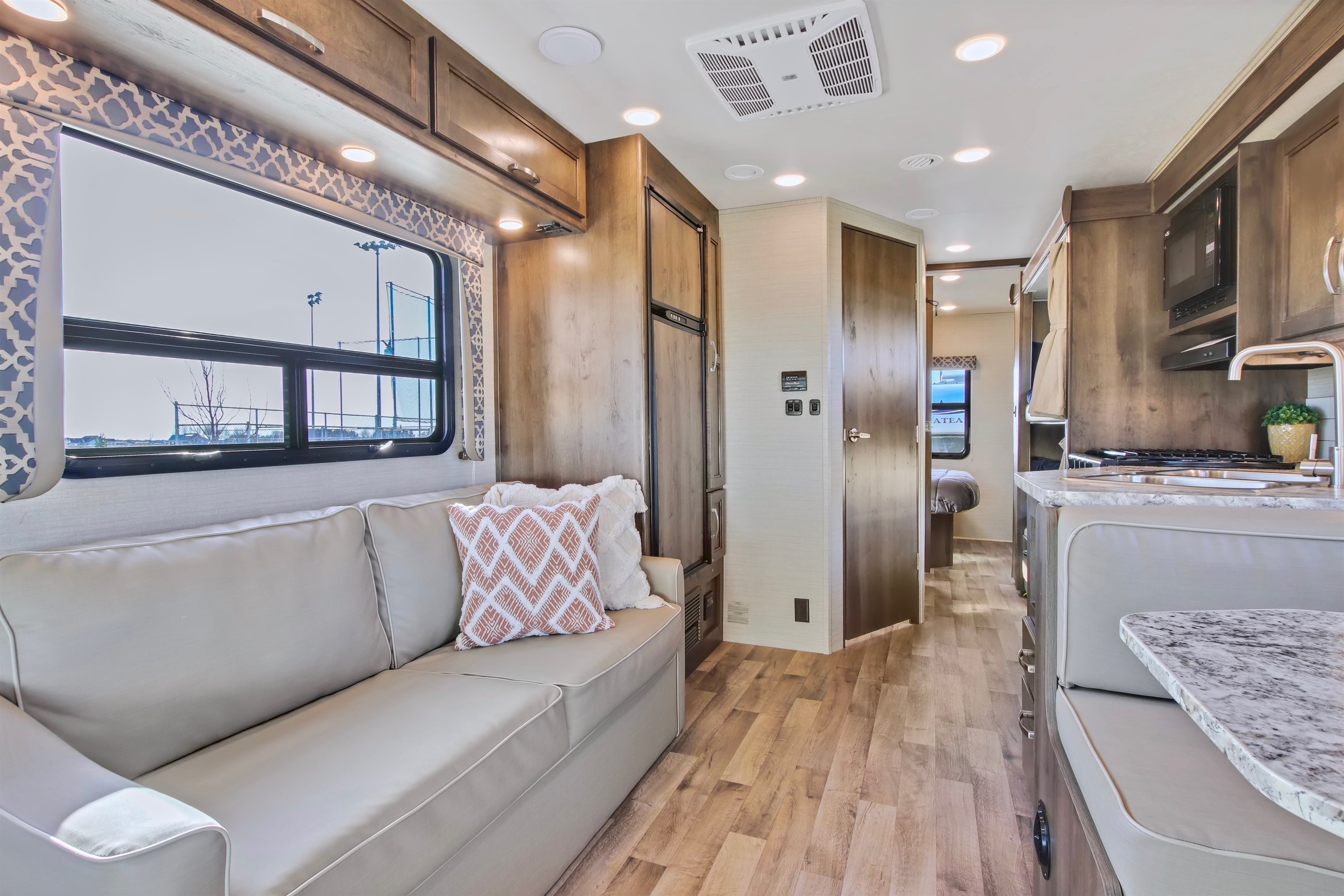 Jayco Redhawk Class C With Solar