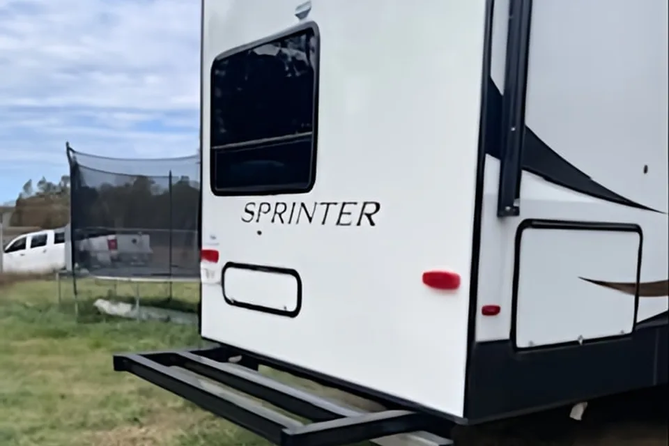 Shawna's Keystone 35bh Fifth Wheel
