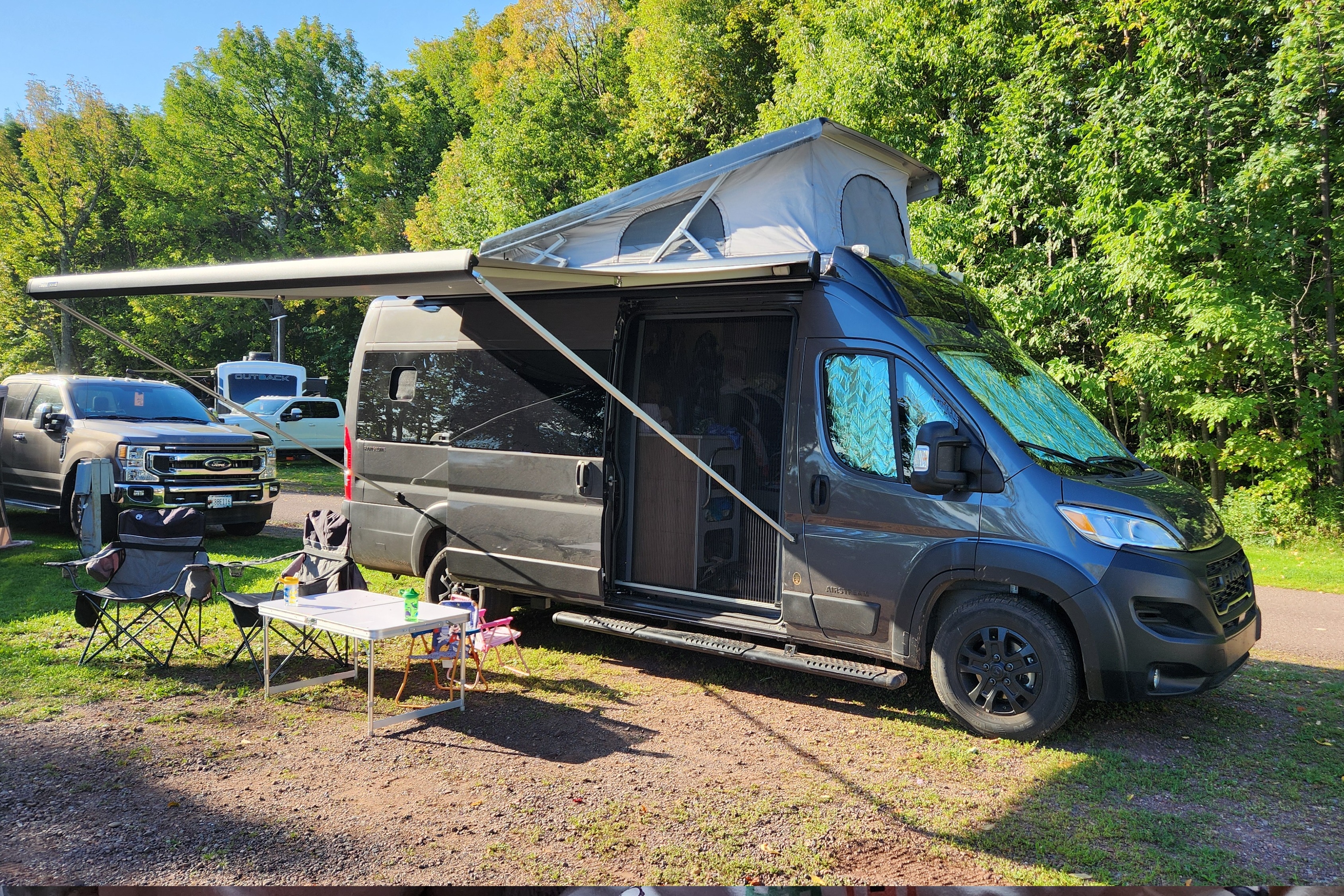 2024 Airstream Rangeline Poptop w/shower & regular toilet (Aspen)