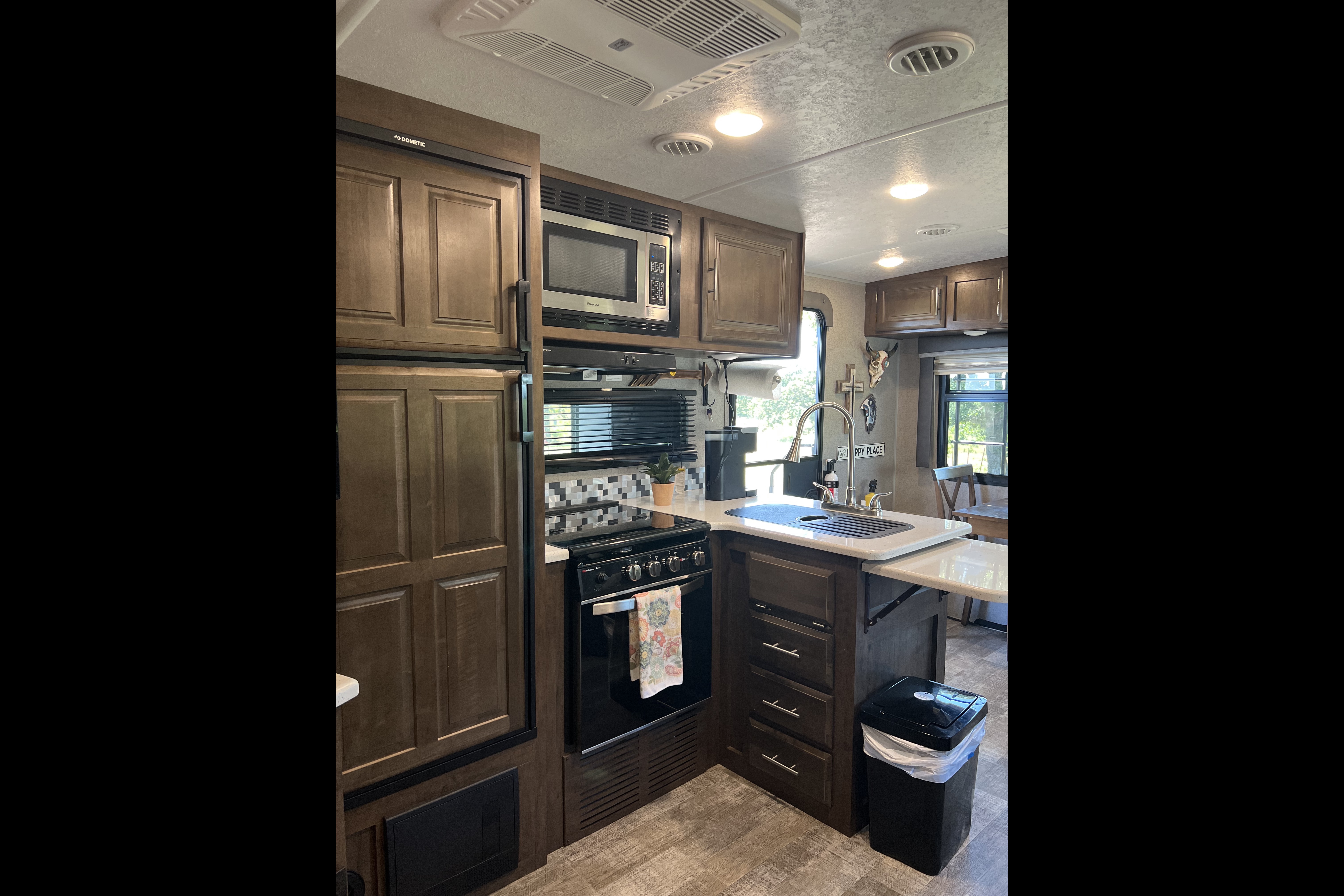 Perry's Forest River Rockwood ultra lite Travel Trailer