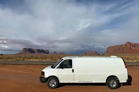 Vanture Campers GMC Johnny Savana