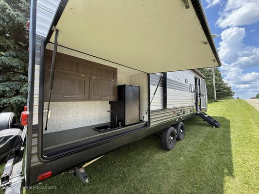 Grill & Chill Bunkhouse Bungalow