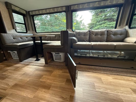 Grill & Chill Bunkhouse Bungalow