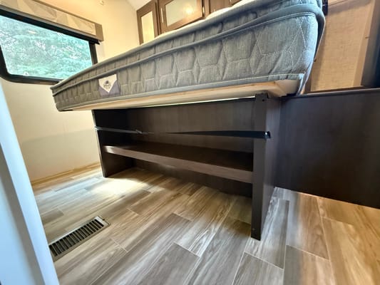 Grill & Chill Bunkhouse Bungalow