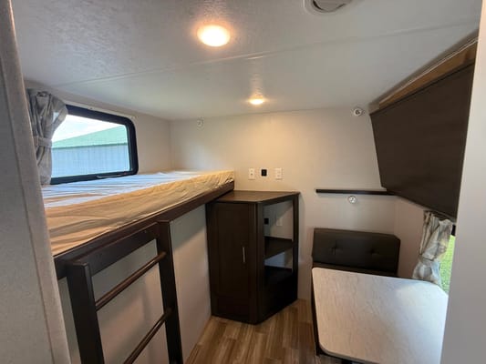 Grill & Chill Bunkhouse Bungalow